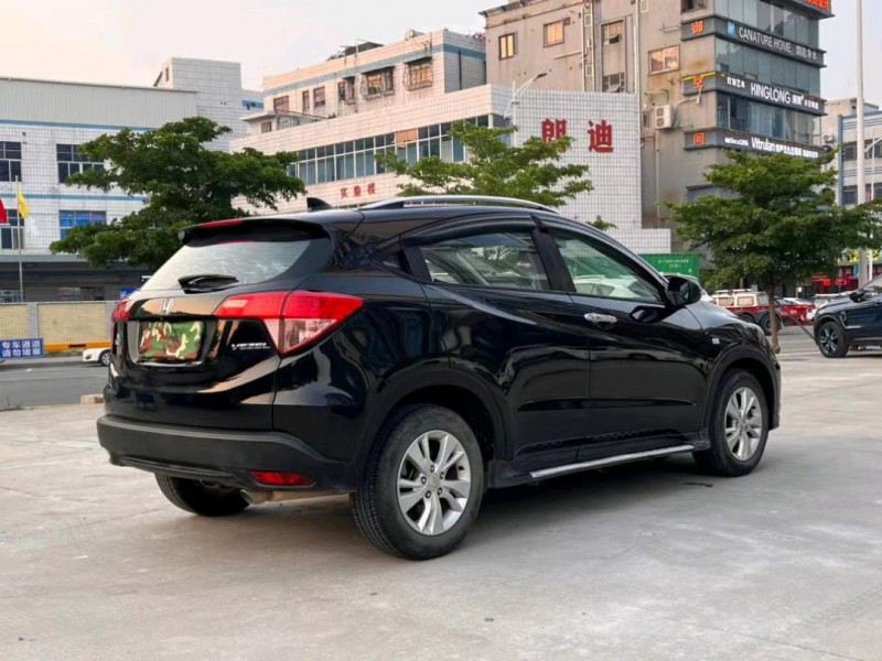 东莞15年本田缤智8