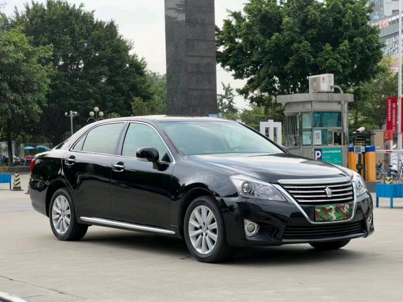 东莞13年丰田皇冠2