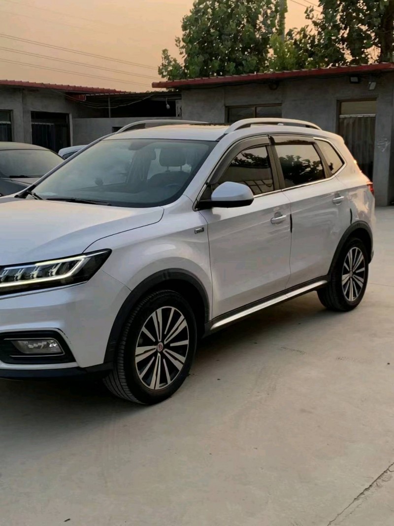 保定18年荣威RX52