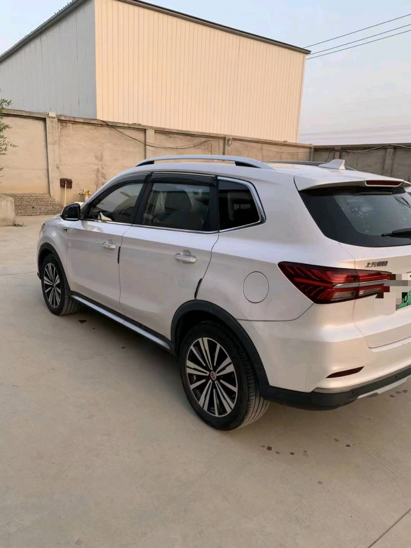 保定18年荣威RX56