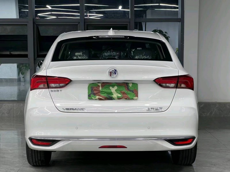 东莞22年别克威朗9