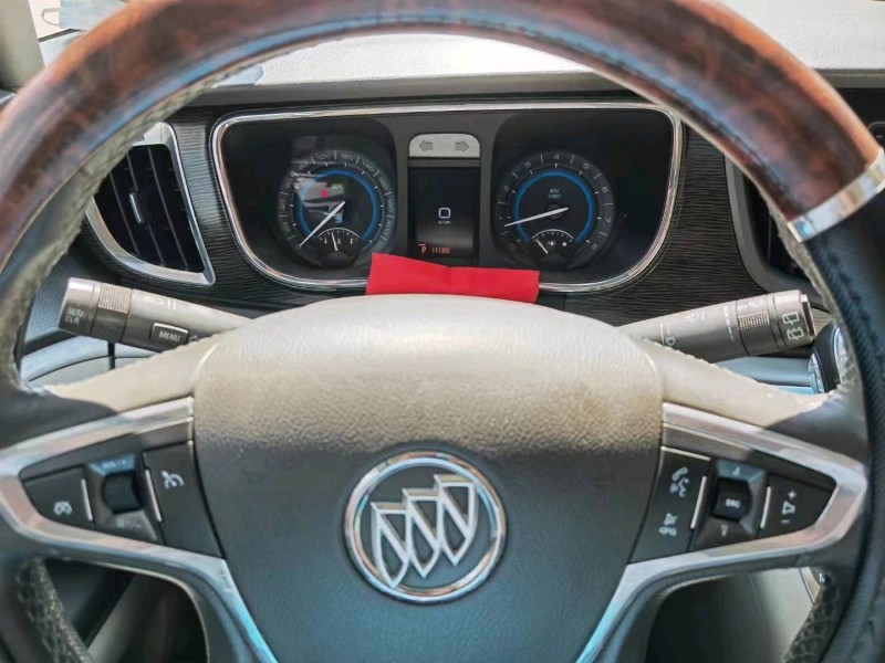 宜春12年别克GL86