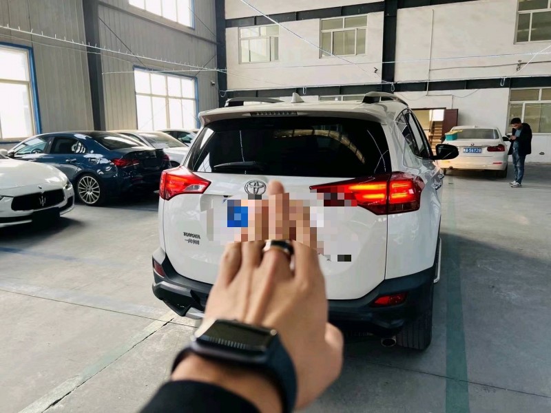 聊城15年豐田RAV4榮放8