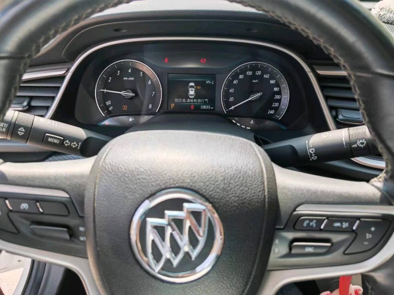 宜春19年别克英朗7