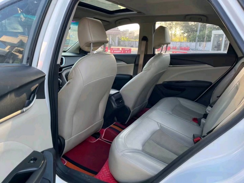 广州16年别克英朗5