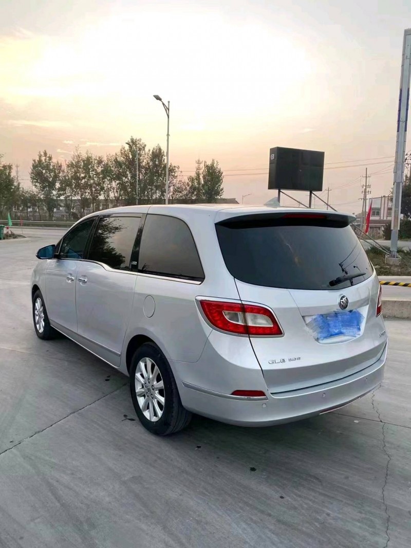 枣庄11年别克GL82