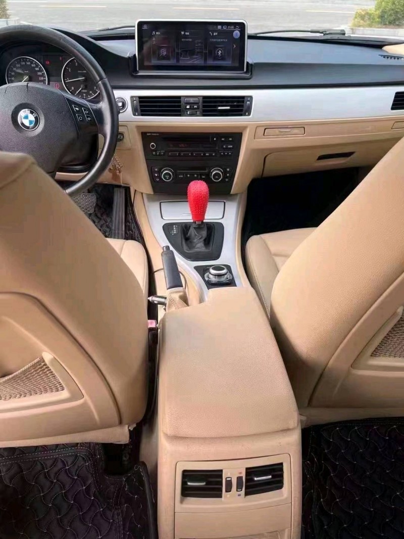 北京11年宝马3系9