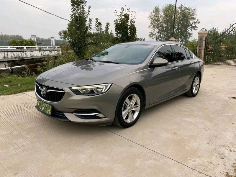 徐州17年别克君威7