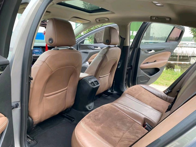 徐州17年别克君威5