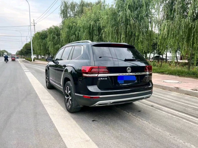 济宁19年大众途昂7