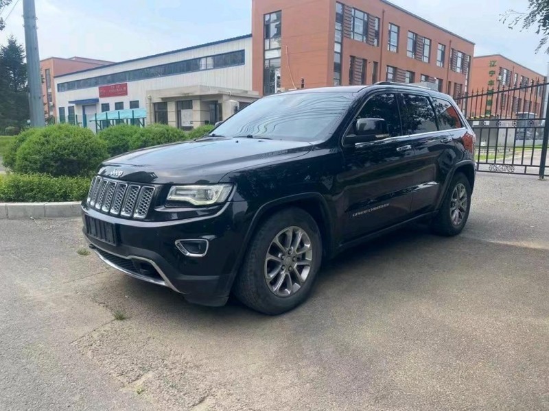 沈阳15年Jeep大切诺基7