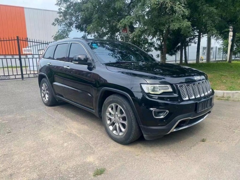 沈阳15年Jeep大切诺基5