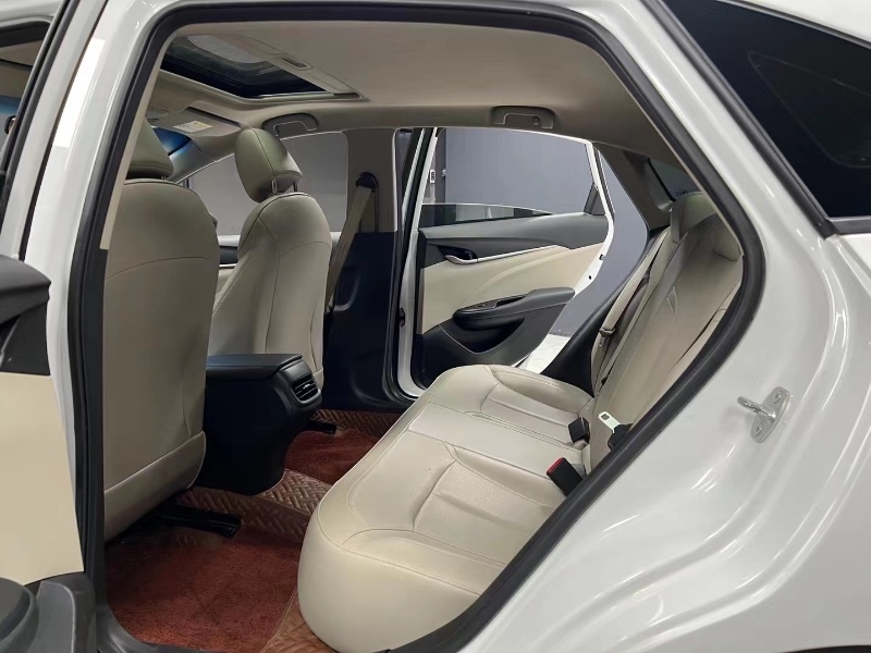 成都20年别克英朗9