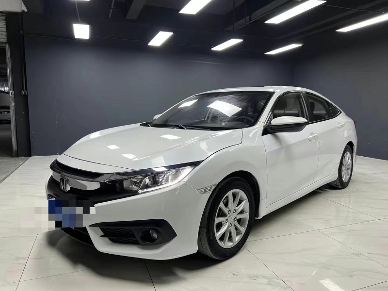 成都17年本田思域2