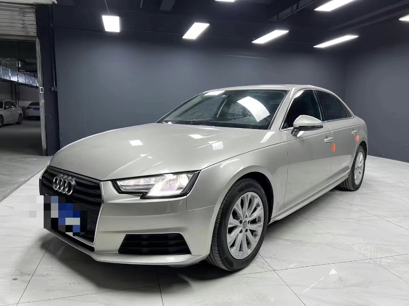 成都17年奥迪A4L8