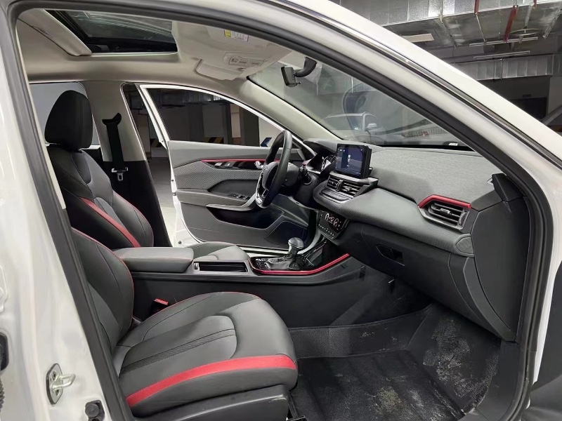 成都21年东风奕炫7