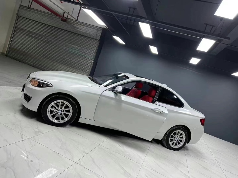 成都18年宝马2系2