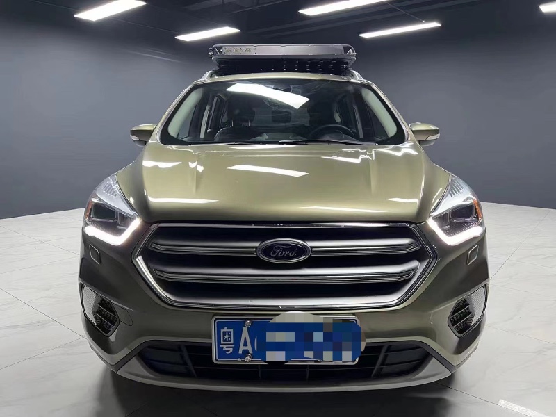 成都18年福特翼虎1