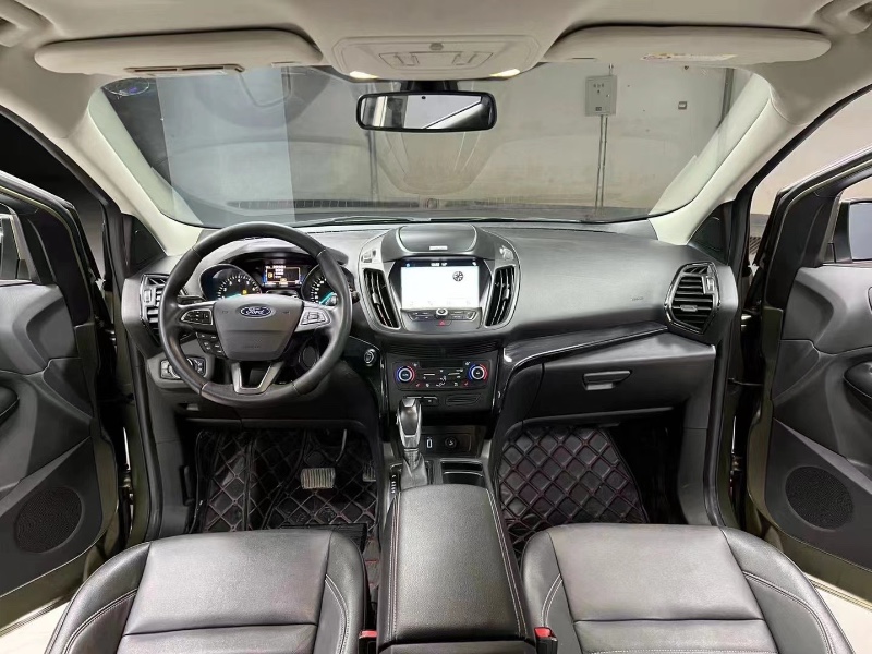 成都18年福特翼虎6