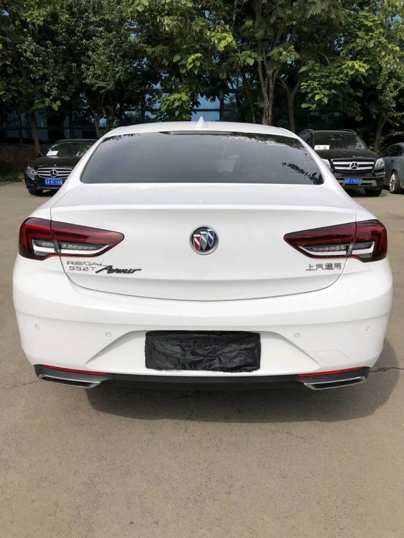 沈阳22年别克君威8