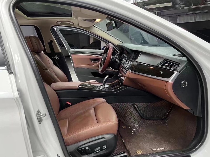 成都15年宝马5系5