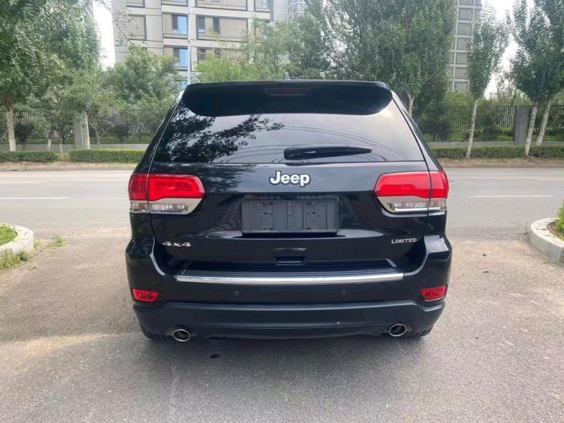 沈阳15年Jeep大切诺基6