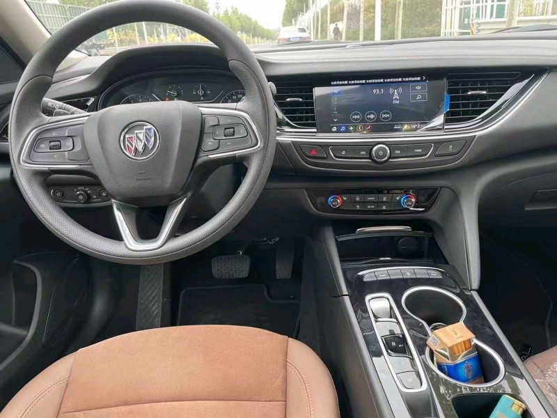 枣庄22年别克君越9