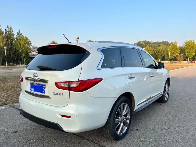 青島14年英菲尼迪QX604