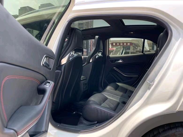 盐城16年奔驰GLA4