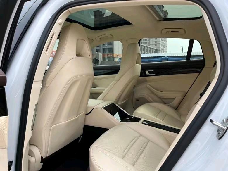 盐城19年保时捷帕拉梅拉5