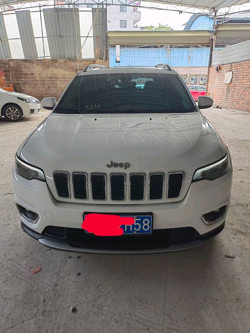 邯鄲20年Jeep自由光1
