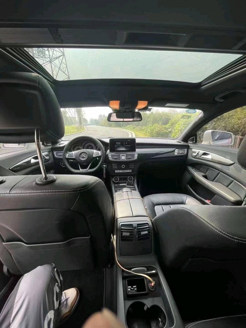 枣庄17年奔驰CLS4