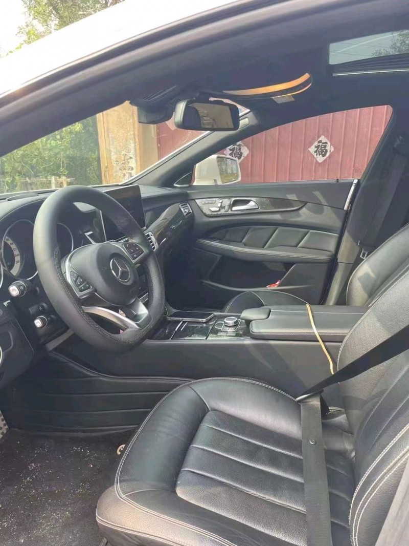 枣庄17年奔驰CLS9