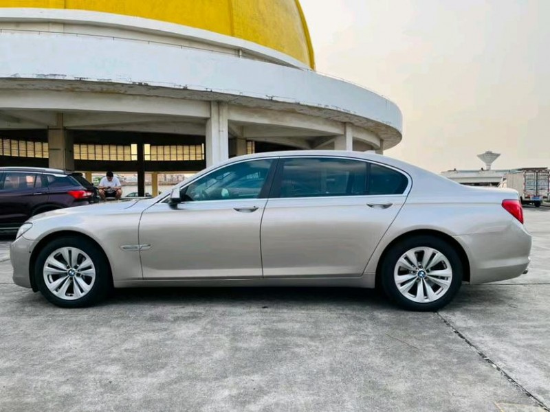 东莞12年宝马7系8