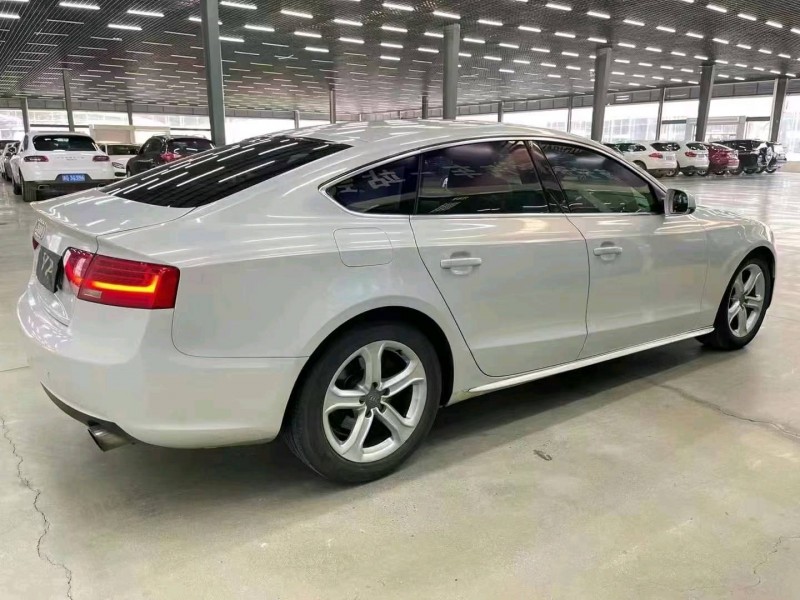 济宁12年奥迪A58