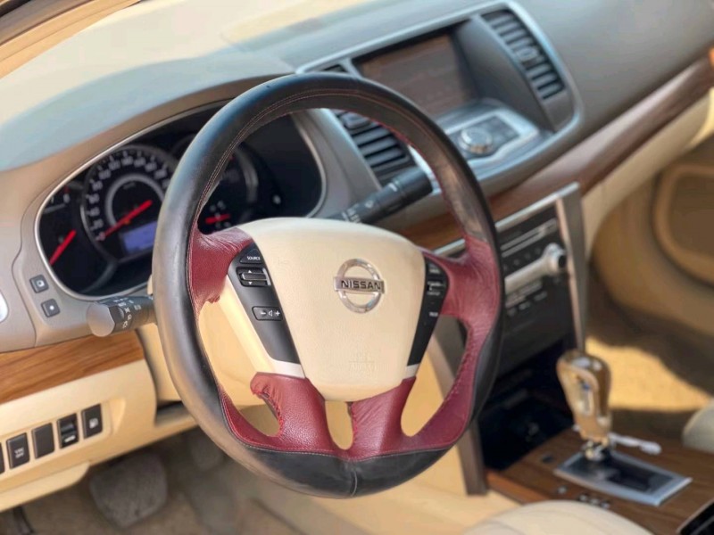 北京13年日产天籁9