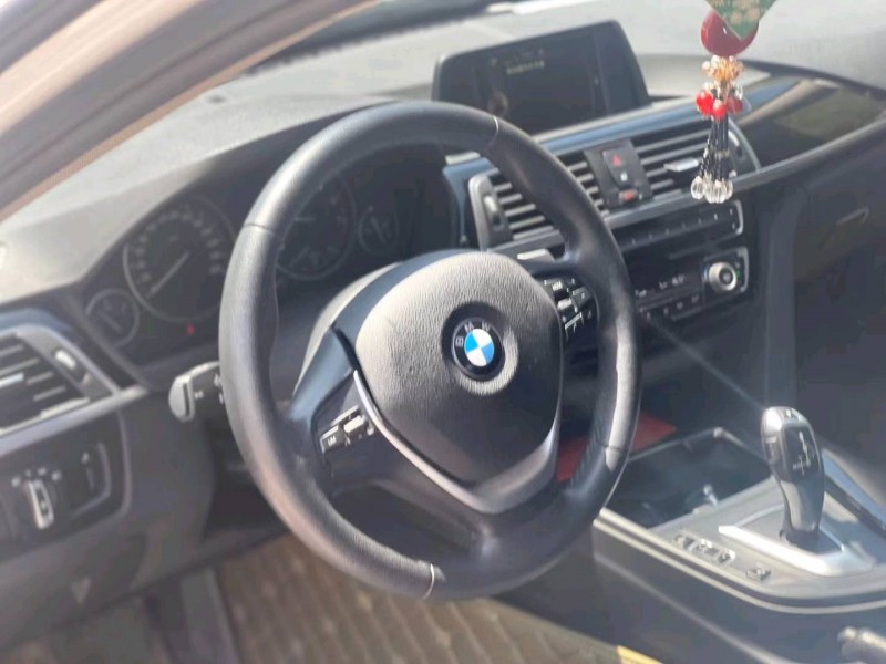 北京17年宝马3系5