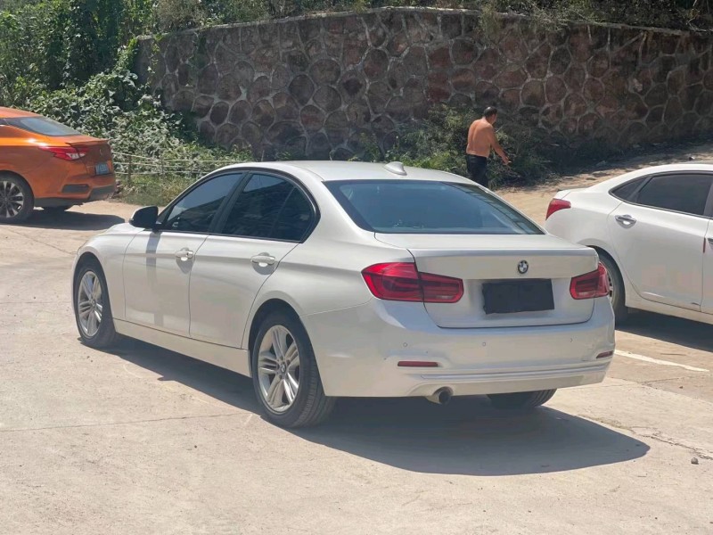 北京17年宝马3系7