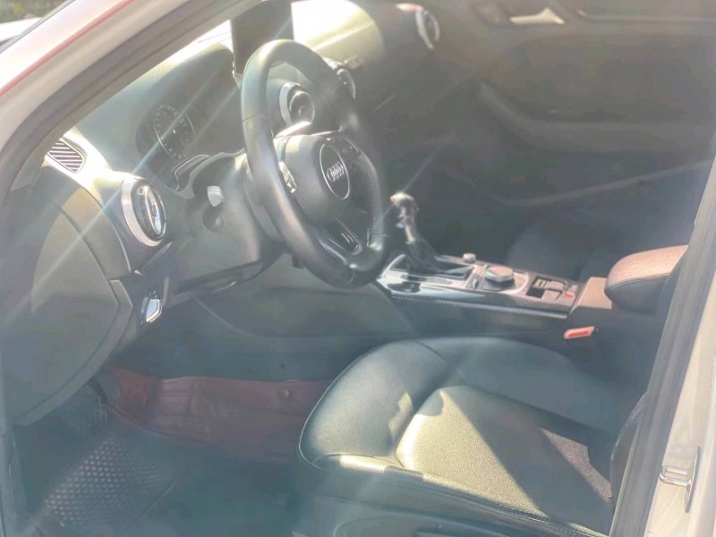 北京17年奥迪A33