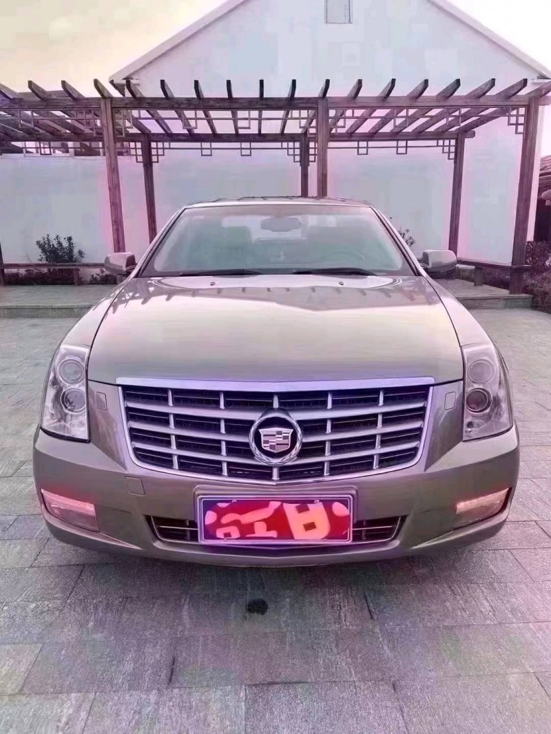 潍坊13年凯迪拉克赛威1