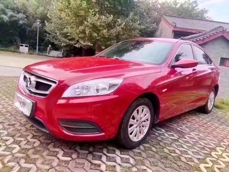 潍坊16年北汽绅宝D502