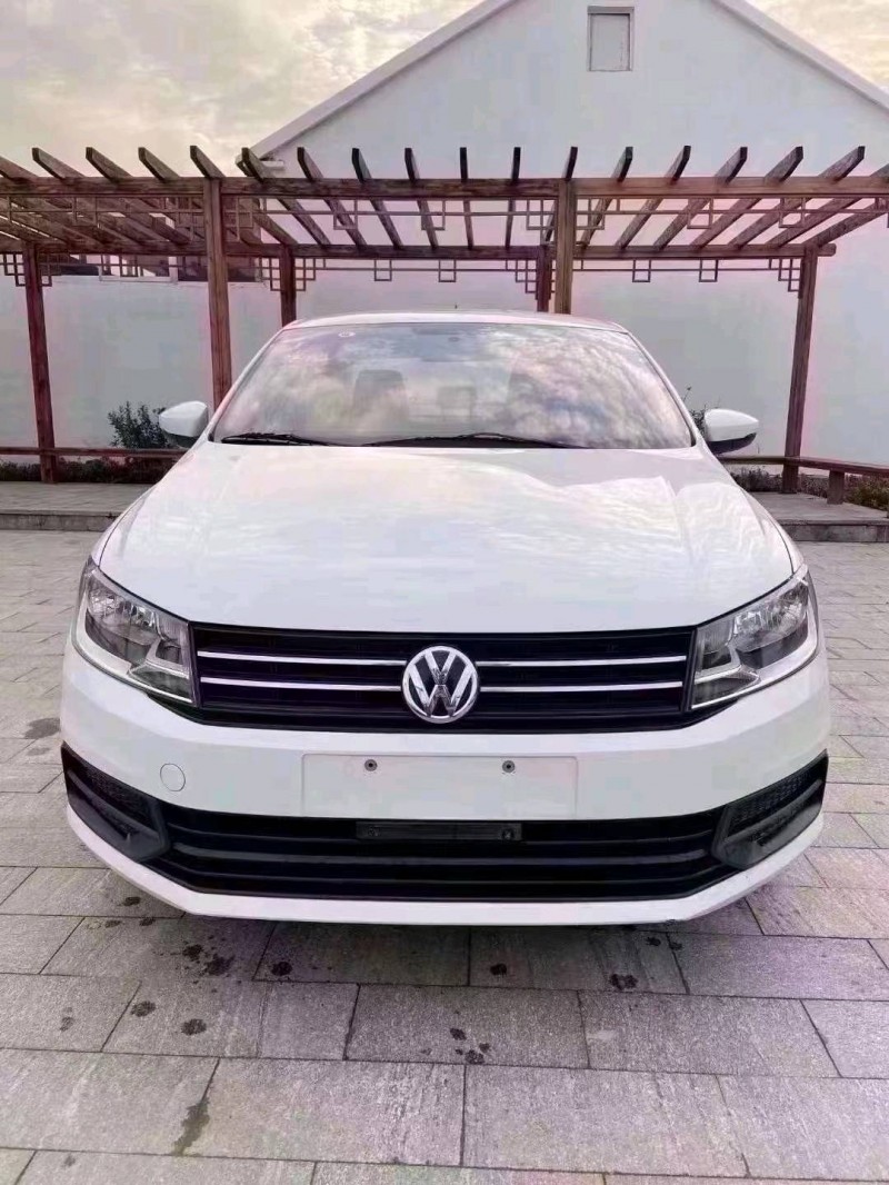 潍坊17年大众桑塔纳1