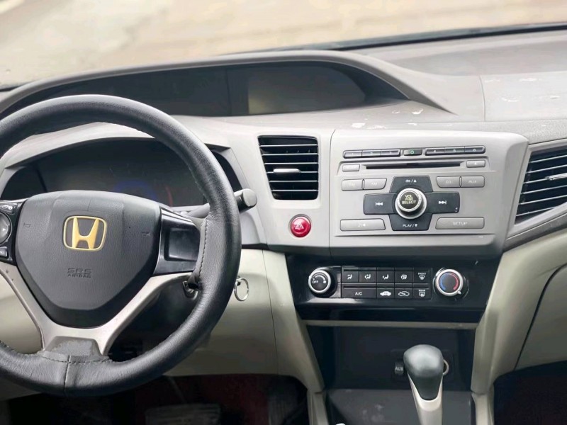 北京13年本田思域3