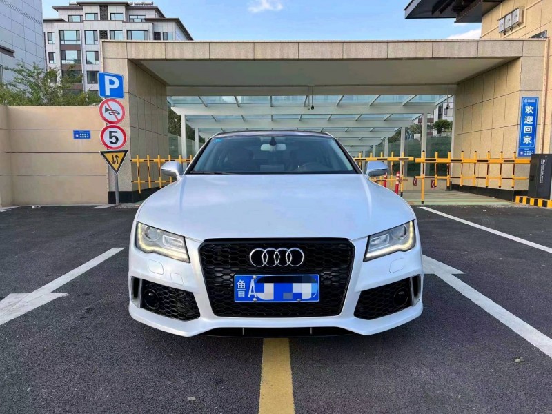 青岛14年奥迪A7L1