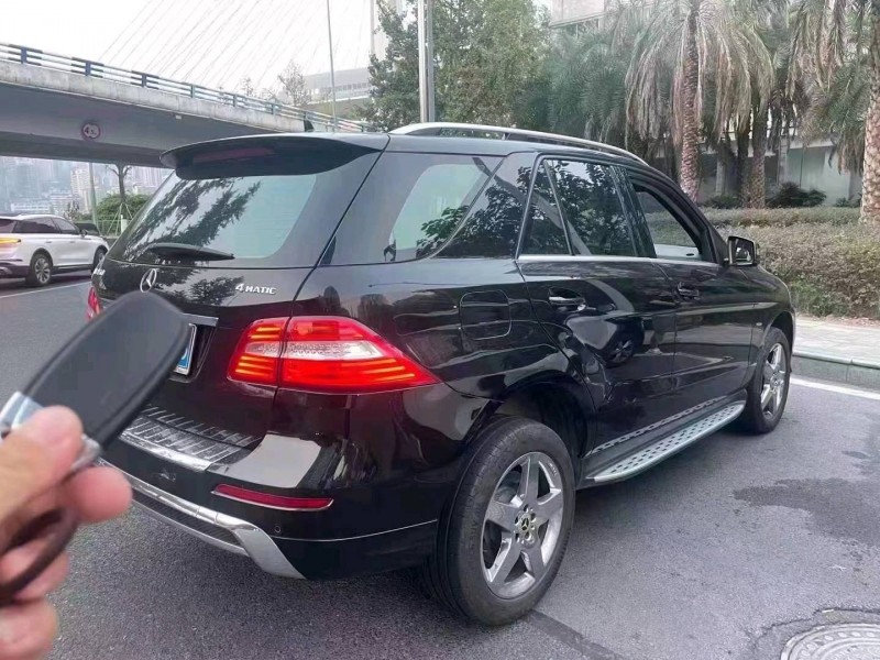 重庆12年奔驰ML7