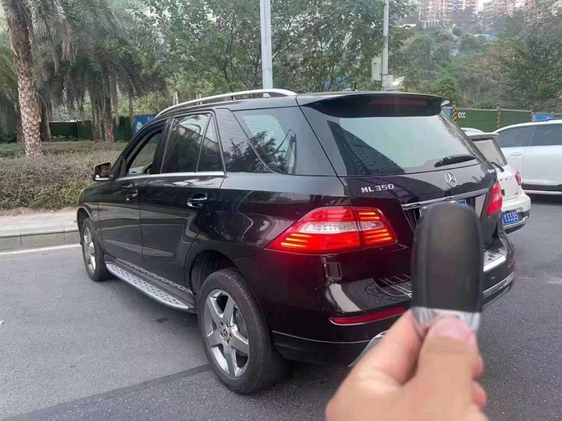 重庆12年奔驰ML8