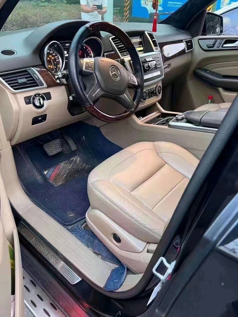 重庆12年奔驰ML9