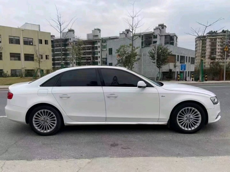广州16年奥迪A4L4