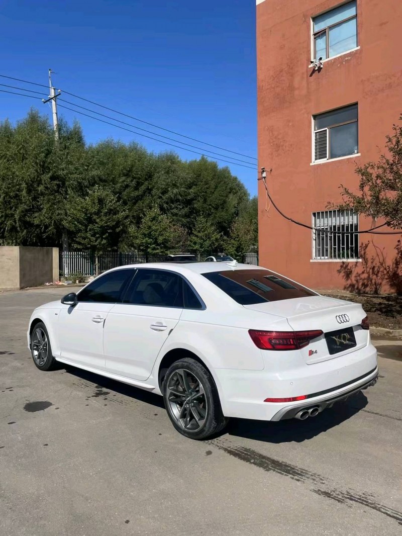 沈阳17年奥迪A4L6