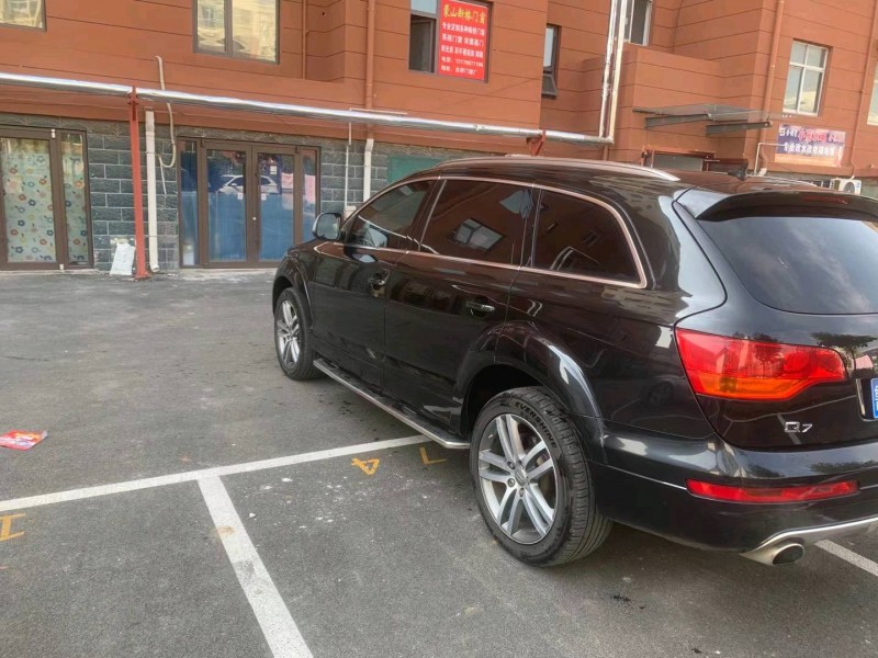 济南11年奥迪Q74